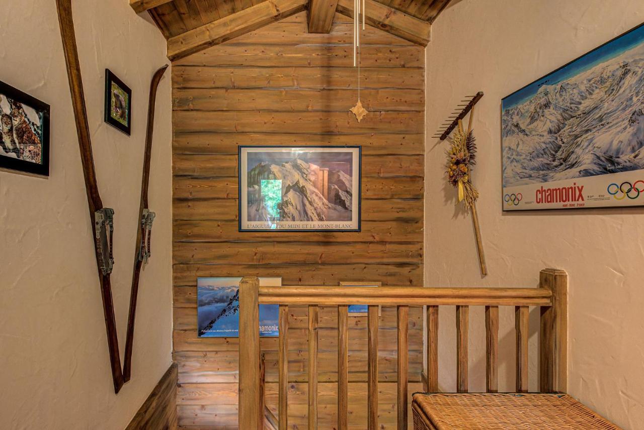 אוש Chalet Blackbushe - Traditional Chalet - Alpes Travel - Sleeps 4-6 מראה חיצוני תמונה
