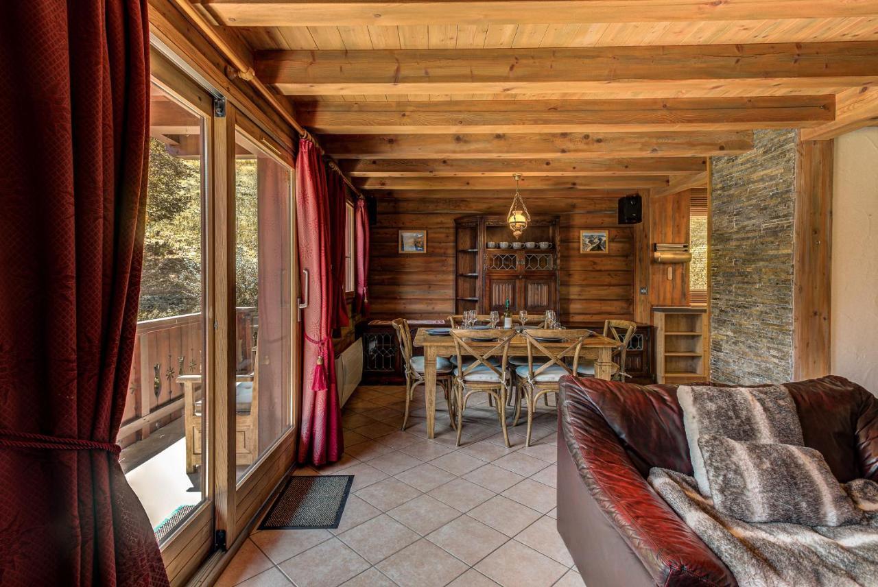 אוש Chalet Blackbushe - Traditional Chalet - Alpes Travel - Sleeps 4-6 מראה חיצוני תמונה