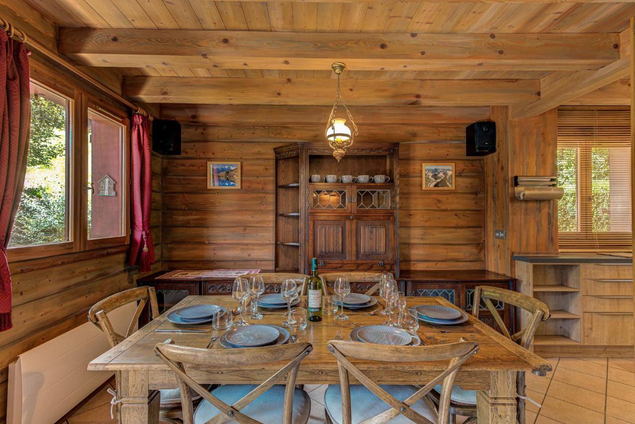 אוש Chalet Blackbushe - Traditional Chalet - Alpes Travel - Sleeps 4-6 מראה חיצוני תמונה