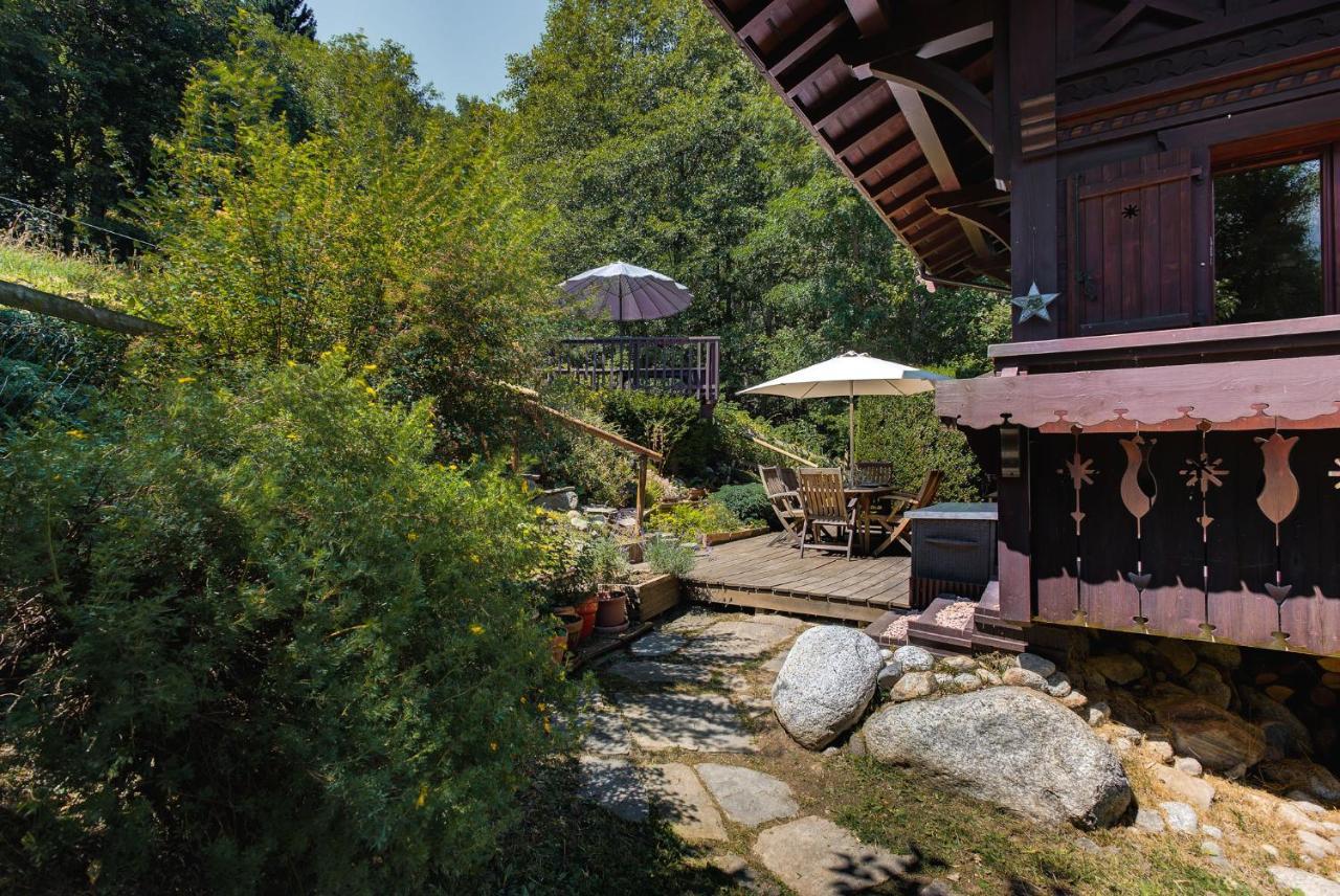 אוש Chalet Blackbushe - Traditional Chalet - Alpes Travel - Sleeps 4-6 מראה חיצוני תמונה