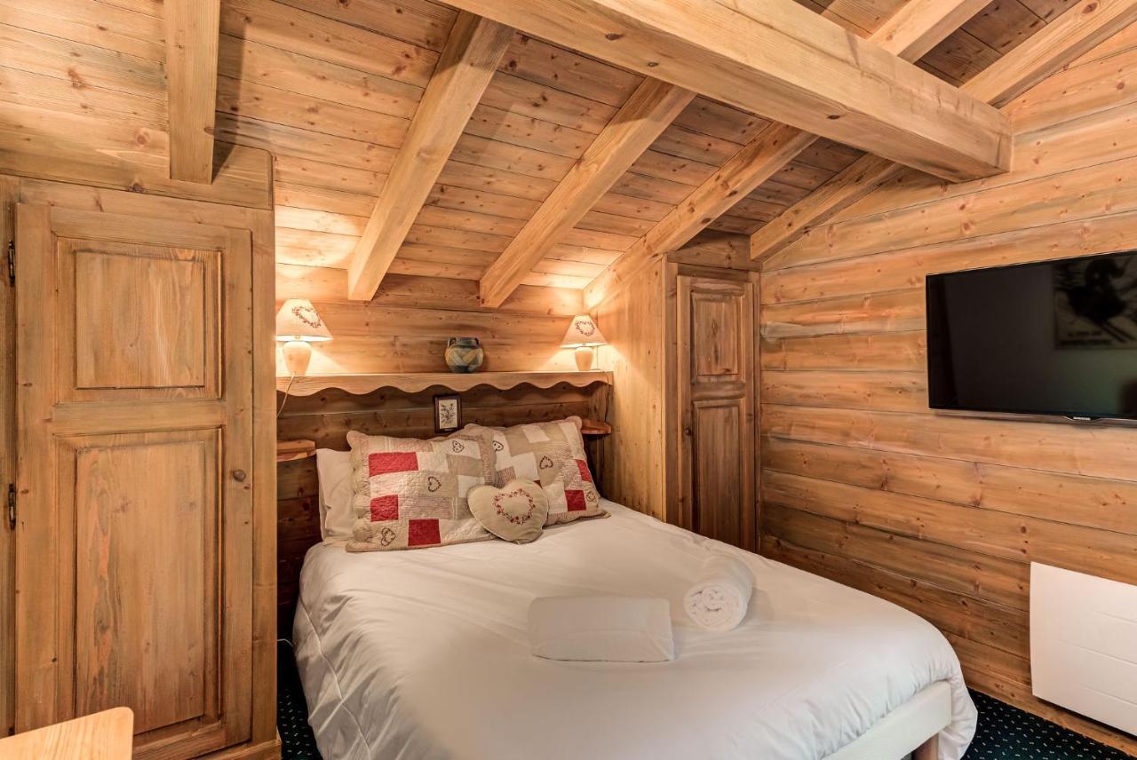 אוש Chalet Blackbushe - Traditional Chalet - Alpes Travel - Sleeps 4-6 מראה חיצוני תמונה