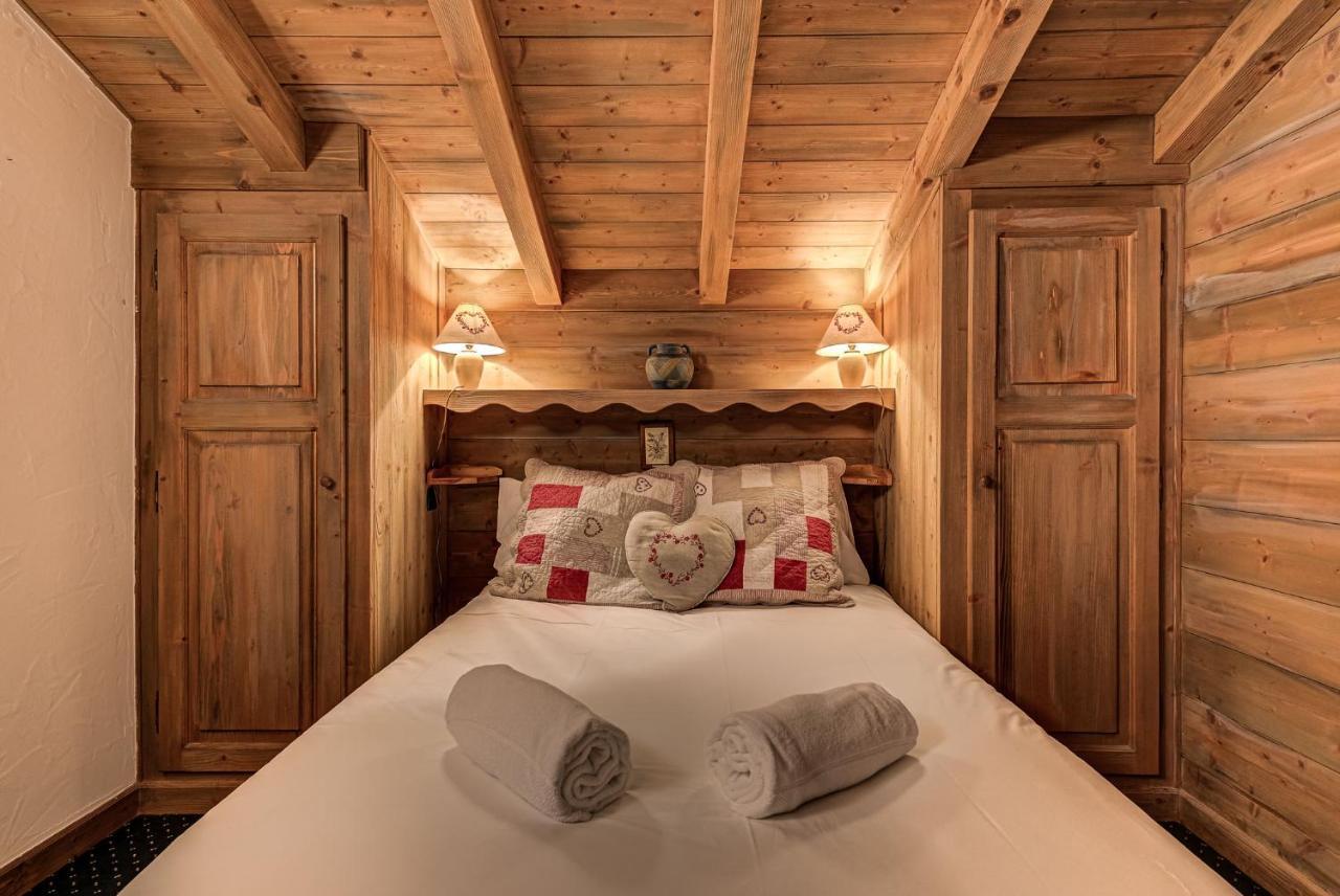 אוש Chalet Blackbushe - Traditional Chalet - Alpes Travel - Sleeps 4-6 מראה חיצוני תמונה